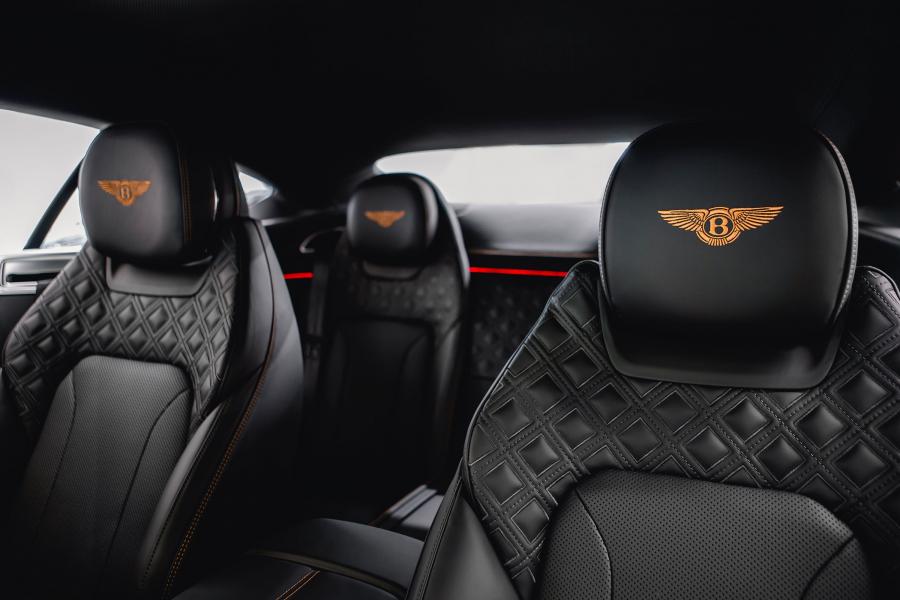 Интерьер Bentley Continental GT 2018 года  (MY) (фото 11 из 18)